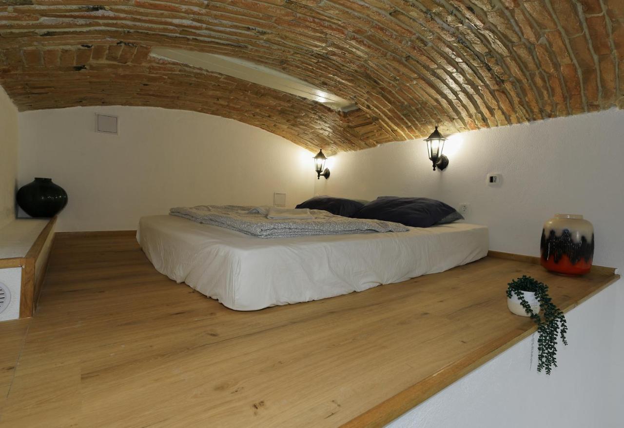 Podroom Apartments Ljubljana Bagian luar foto