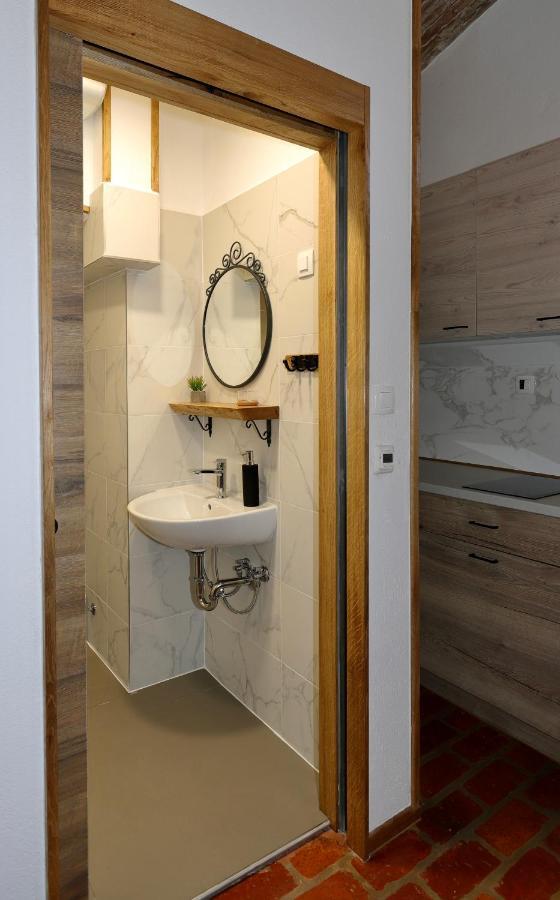 Podroom Apartments Ljubljana Bagian luar foto