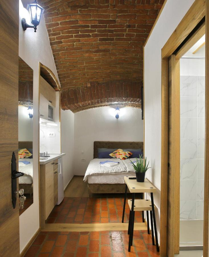 Podroom Apartments Ljubljana Bagian luar foto